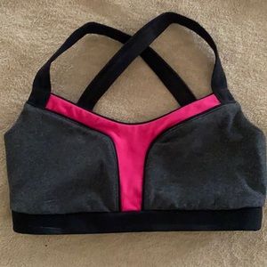 Bebe Sport. Sports bra. Size Medium.